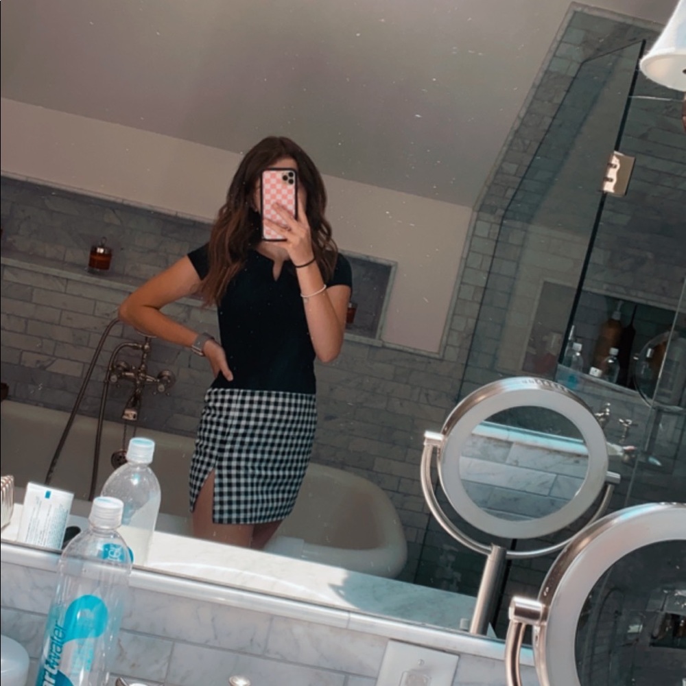 Meet your Posher, Emersen